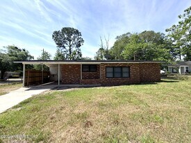 7152 Koleda Dr in Jacksonville, FL - Building Photo