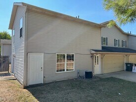 3892 Beech Hill Rd NW in North Canton, OH - Building Photo