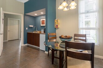 Sunnydale in Tukwila, WA - Building Photo - Interior Photo