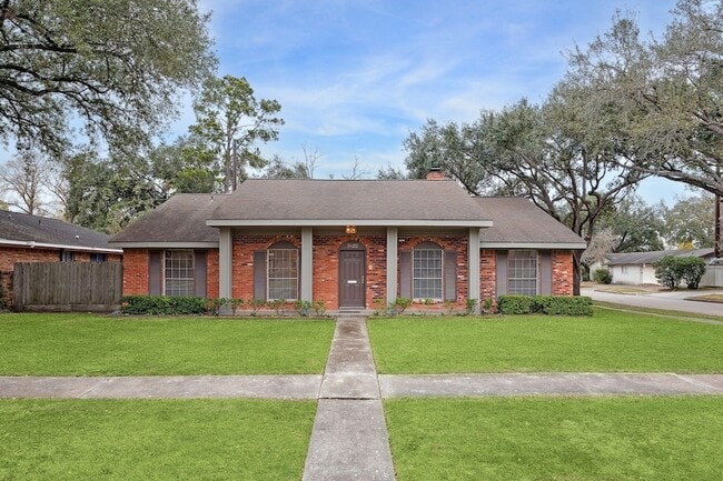 property at 5822 Yarwell Dr