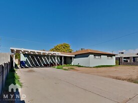 4520 N 53rd Ave in Phoenix, AZ - Building Photo