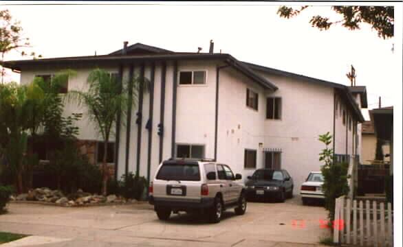 243 N Belmont St in Glendale, CA - Foto de edificio - Building Photo