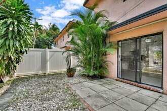 1127 N Andrews Ave in Fort Lauderdale, FL - Building Photo - Building Photo