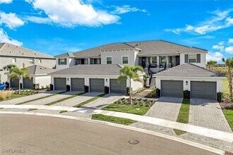 11811 Venetian Lagoon Dr in Ft. Myers, FL - Building Photo - Building Photo