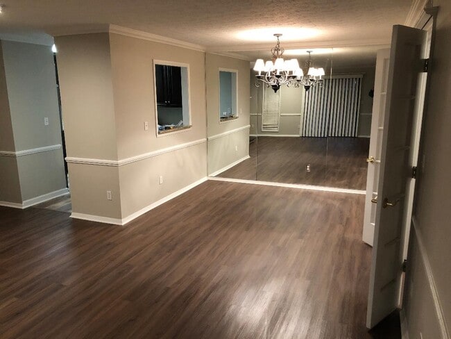 615 Wynnes Ridge Cir SE, Unit 615 in Marietta, GA - Building Photo - Building Photo