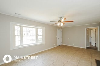 10306 Oakland Ave in Kansas City, MO - Foto de edificio - Building Photo