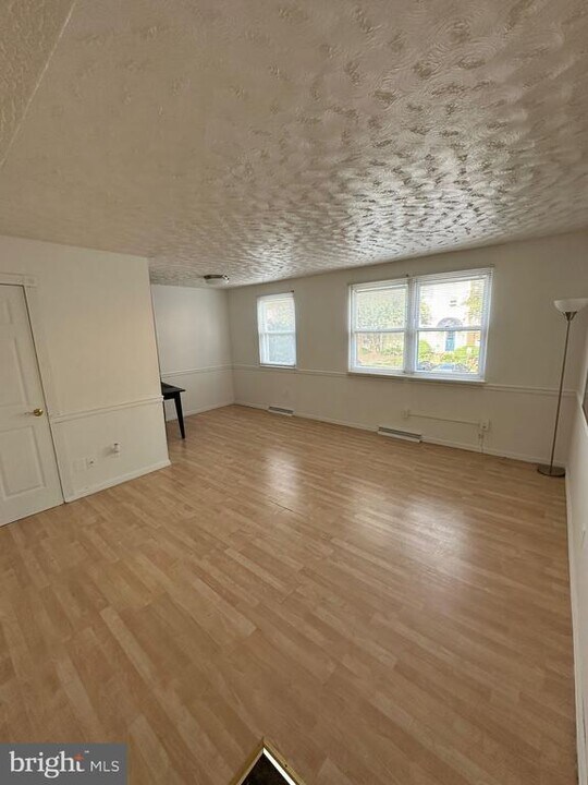 4408 Falls Bridge Dr, Unit D in Baltimore, MD - Building Photo