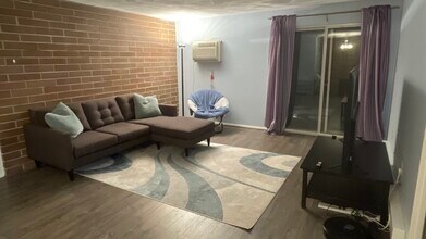 115 W Squantum St in Quincy, MA - Building Photo - Building Photo