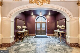 699 N Broad St in Philadelphia, PA - Building Photo - Building Photo