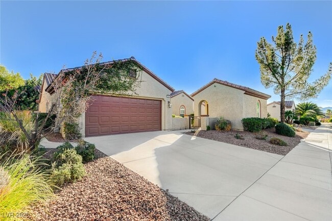 2335 Fayetteville Ave in Henderson, NV - Building Photo - Building Photo