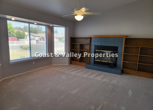 51445 White Oak Dr in King City, CA - Building Photo - Building Photo