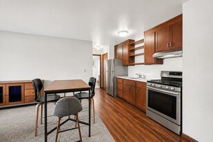 2017 Commerce Blvd in Mound, MN - Building Photo