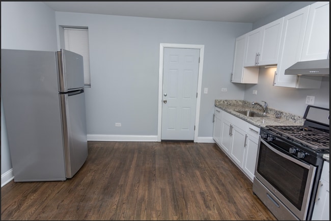 6433 S Stewart Ave, Unit 2B in Chicago, IL - Building Photo - Building Photo