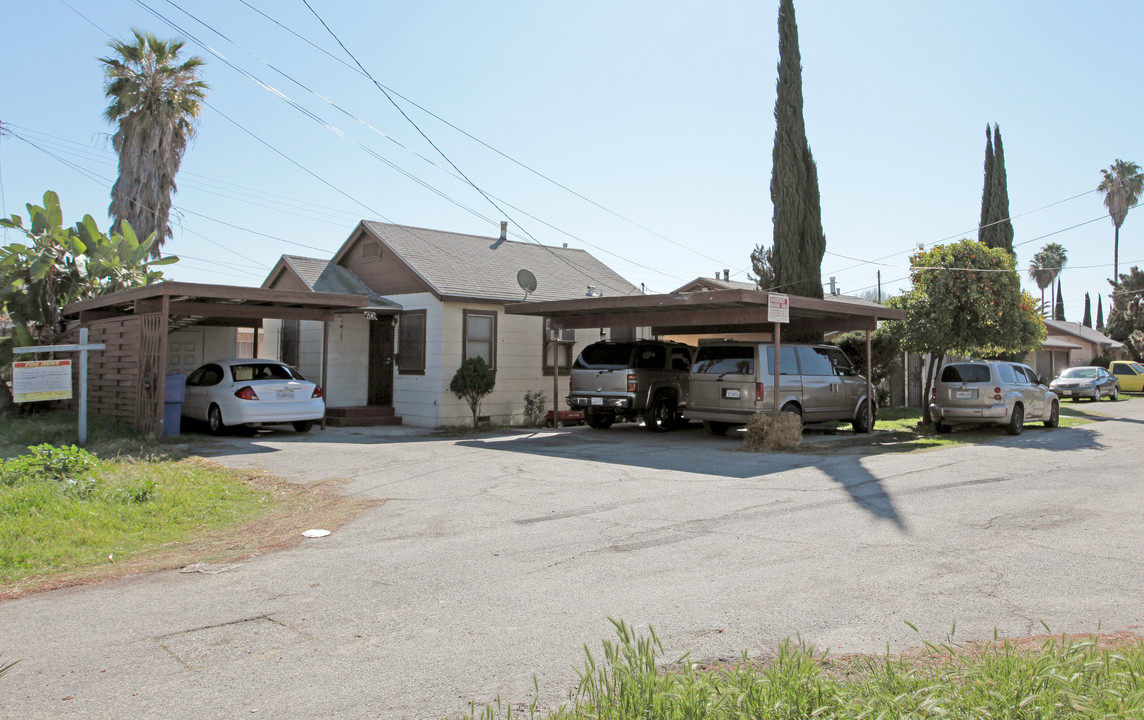 4700-4708 Live Oak St in Bell, CA - Building Photo