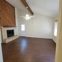 12802 Tomanet Trail in Austin, TX - Building Photo - Building Photo