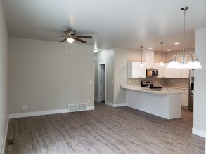 165 Fairway Blvd in Kalispell, MT - Building Photo - Building Photo