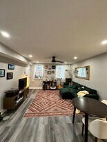 720 Lombard St in Philadelphia, PA - Building Photo