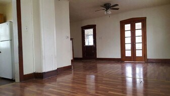 729 Dawson St in Waterloo, IA - Building Photo