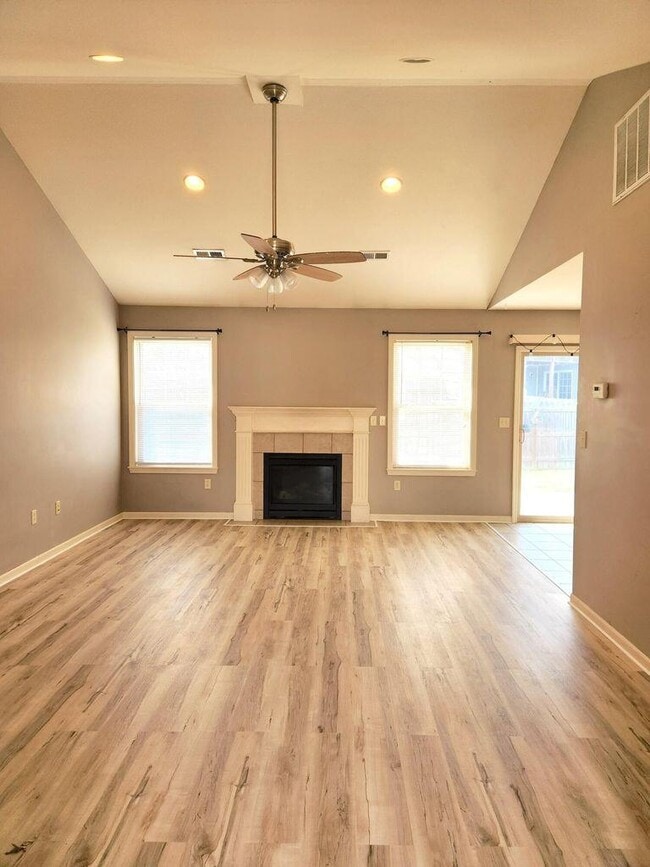 313 Bay Pointe Ln in Columbia, MO - Building Photo - Building Photo