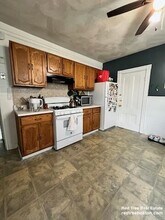 236 Cypress St, Unit 3 in Brookline, MA - Building Photo - Building Photo