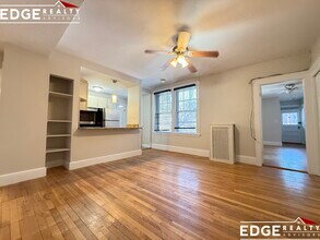 110 Lanark Rd, Unit 7 in Boston, MA - Foto de edificio - Building Photo