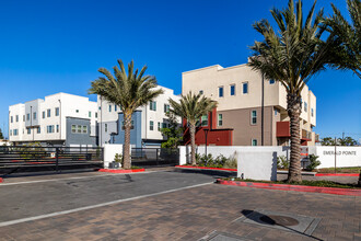 Emerald Pointe in Anaheim, CA - Building Photo - Building Photo