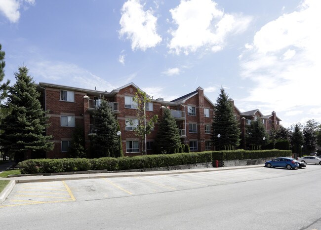 Birch Glen in Barrie, ON - Building Photo - Primary Photo