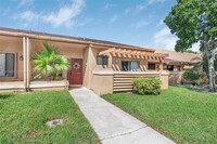 830 NW 79th Terrace in Plantation, FL - Foto de edificio - Building Photo