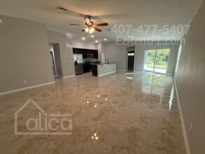 577 Sea Fury Ave SW in Palm Bay, FL - Building Photo - Building Photo