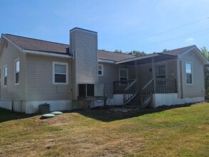 5505 Chadwick-Hogan Rd in Chappell Hill, TX - Building Photo - Building Photo