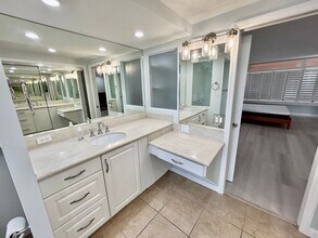 2895 Kalakaua Ave in Honolulu, HI - Building Photo - Building Photo