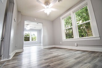 9932 N Leonard St in Portland, OR - Building Photo - Building Photo