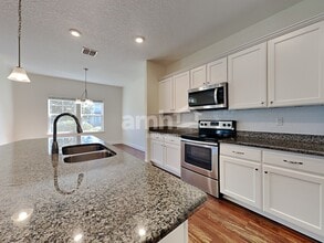 730 Celebration Lane in Middleburg, FL - Foto de edificio - Building Photo