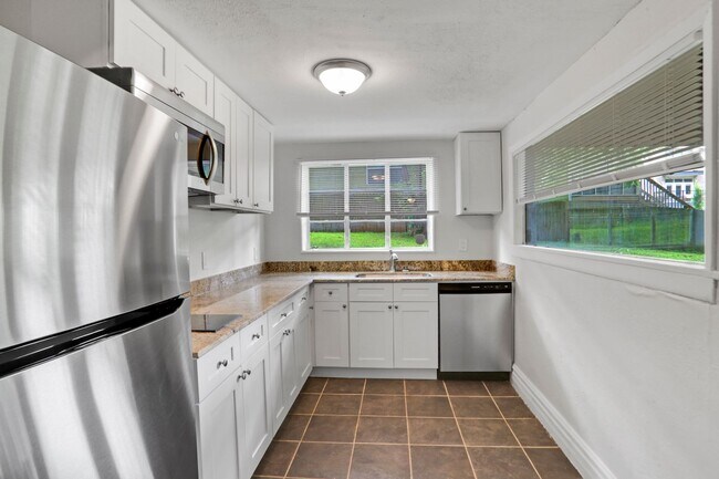 717 Kalb St SE-Unit -Unit B in Atlanta, GA - Building Photo - Building Photo