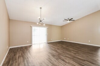 547 Brentford Ct in Kissimmee, FL - Building Photo - Building Photo
