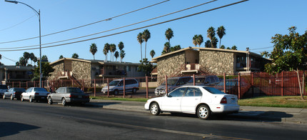 Valley Palms Apartments in San Jose, CA - Building Photo - Building Photo