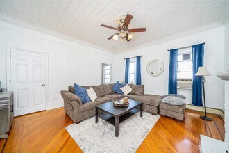 516 Adams St in Hoboken, NJ - Building Photo - Building Photo