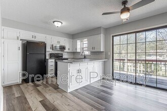 11702 E 60 St in Kansas City, MO - Building Photo - Building Photo