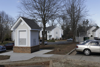 Avery Lake Apartments in Fort Mill, SC - Foto de edificio - Building Photo