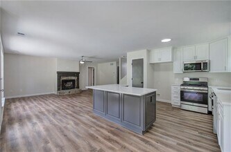 4100 Chanticleer Dr NW in Kennesaw, GA - Building Photo - Building Photo