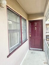 115 N Atlantic Blvd, Unit #D in Alhambra, CA - Foto de edificio - Building Photo