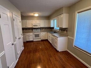 161 Fairway Dr in Advance, NC - Foto de edificio - Building Photo