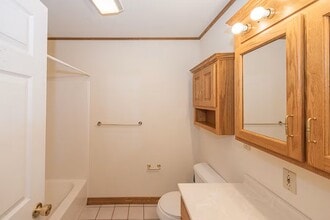 80 Riggs Dr in Potsdam, NY - Building Photo - Building Photo