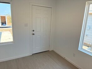 5650 Azure Pl in San Antonio, TX - Building Photo - Building Photo