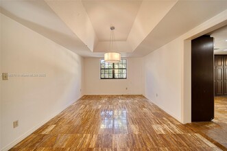 14540 Sailfish Dr in Coral Gables, FL - Foto de edificio - Building Photo