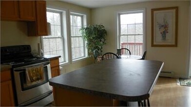 22 Webster Ct in Campton, NH - Building Photo - Building Photo