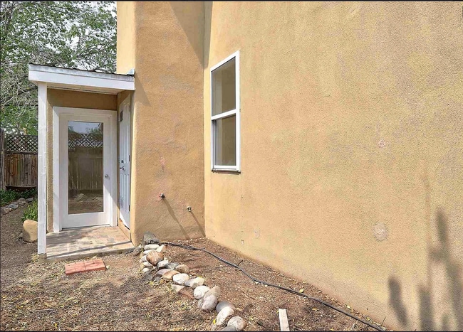 720 Mesilla Rd, Unit Studio in Santa Fe, NM - Building Photo - Building Photo