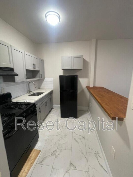131 N 16th St in East Orange, NJ - Building Photo