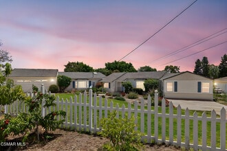 115 San Miguel Dr in Camarillo, CA - Building Photo - Building Photo