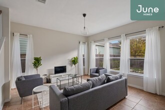 1917 McCloskey St-Unit -D in Austin, TX - Building Photo - Building Photo